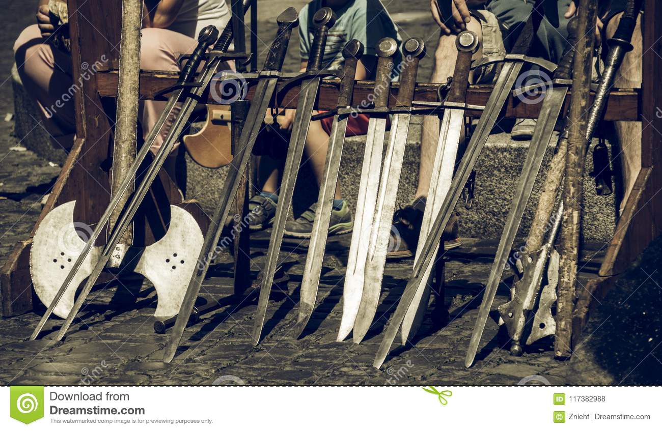 【熊猫体育】“禁炒令”不是状元“退热栓”(图1) panda sports