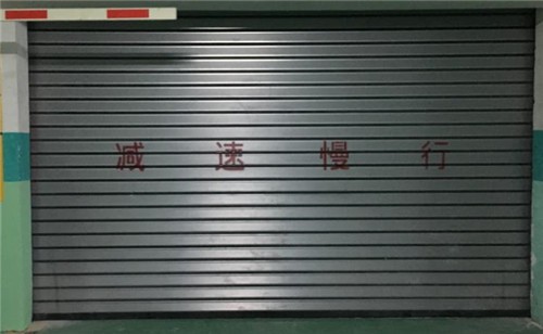 熊猫体育-《小鬼当家》系列要拍新版?变成R级喜剧“老鬼当家”(图3) panda sports