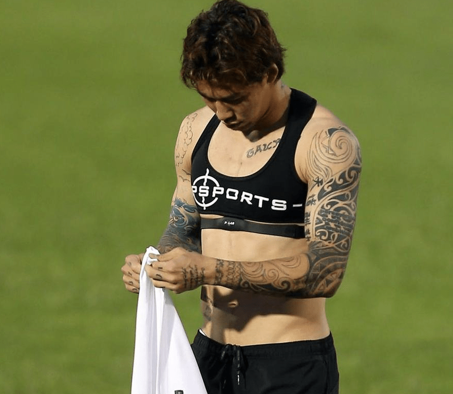 ‘熊猫体育’
同样是纹身 林丹是孝顺 李娜是恋爱 凭啥国足一直被骂?(图4) ‘熊猫体育’
同样是纹身 林丹是孝顺 李娜是恋爱 凭啥国足一直被骂?(图4)