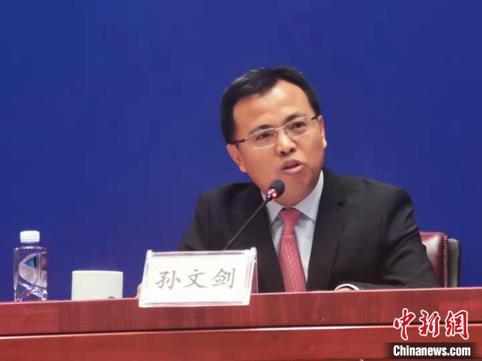 xiongmao体育:江苏:江苏如东县大豫镇菜农按“需”种菜增收益(图1) panda sports